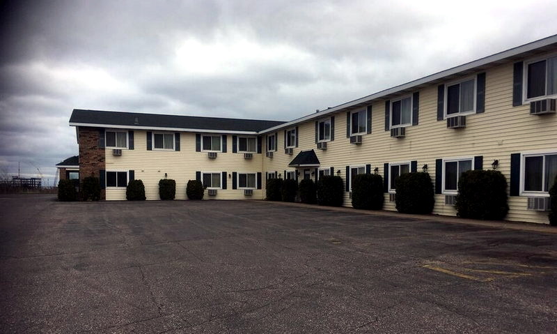 Value Host Motor Inn - From Web Listing (newer photo)